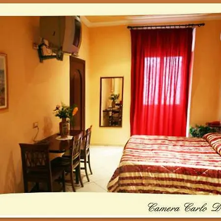 Couette-café La Storia Di Naples