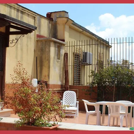 Bed & Breakfast La Storia Di Neapol