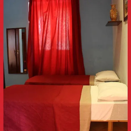 La Storia Di 3* Neapol